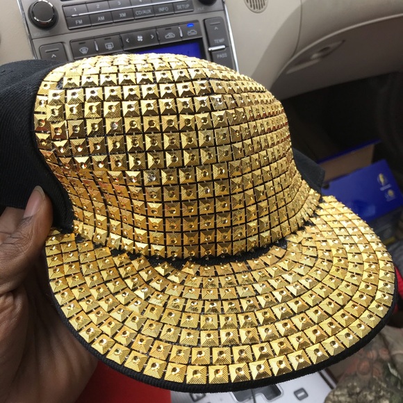 Gold Stoned Hat Regular Size - Picture 4 of 8